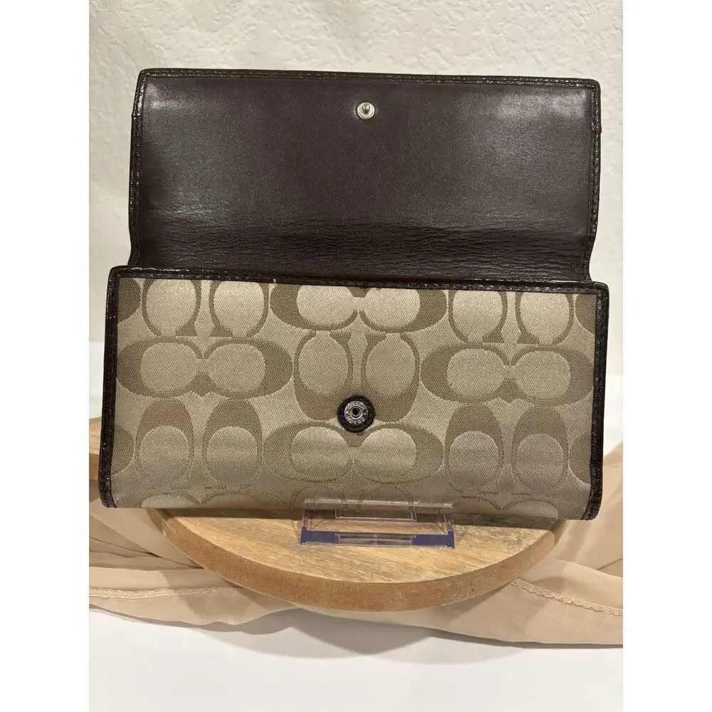 Coach authentic signature